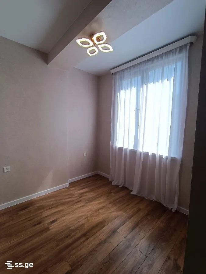 2 room Flat For Sale. Didi digomi · 4