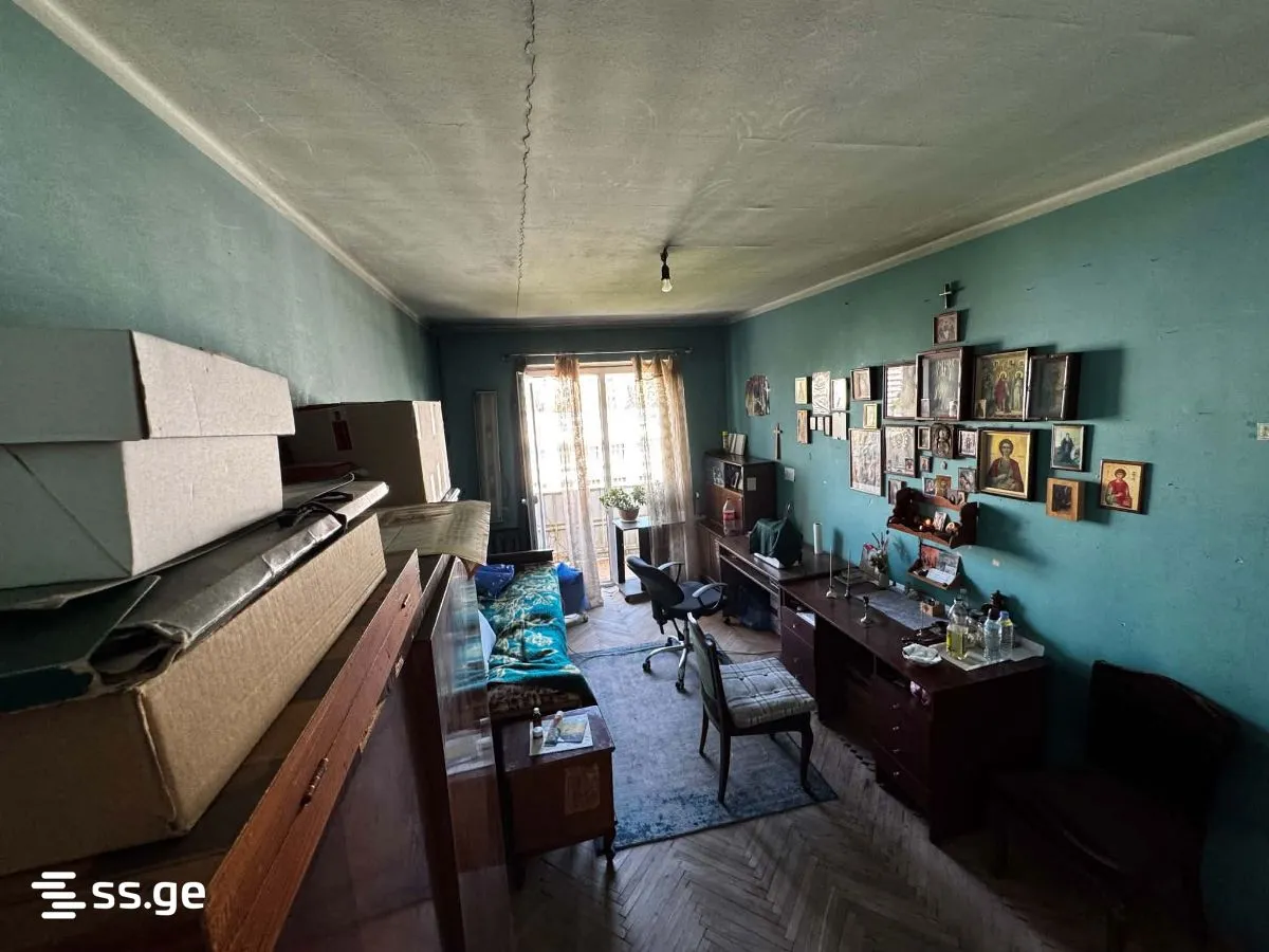 7 room Flat For Sale. Saburtalo · 6