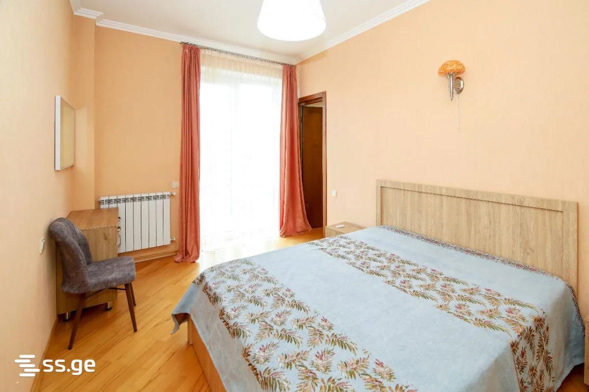 2 room Flat For Sale. Didi digomi · 4/9