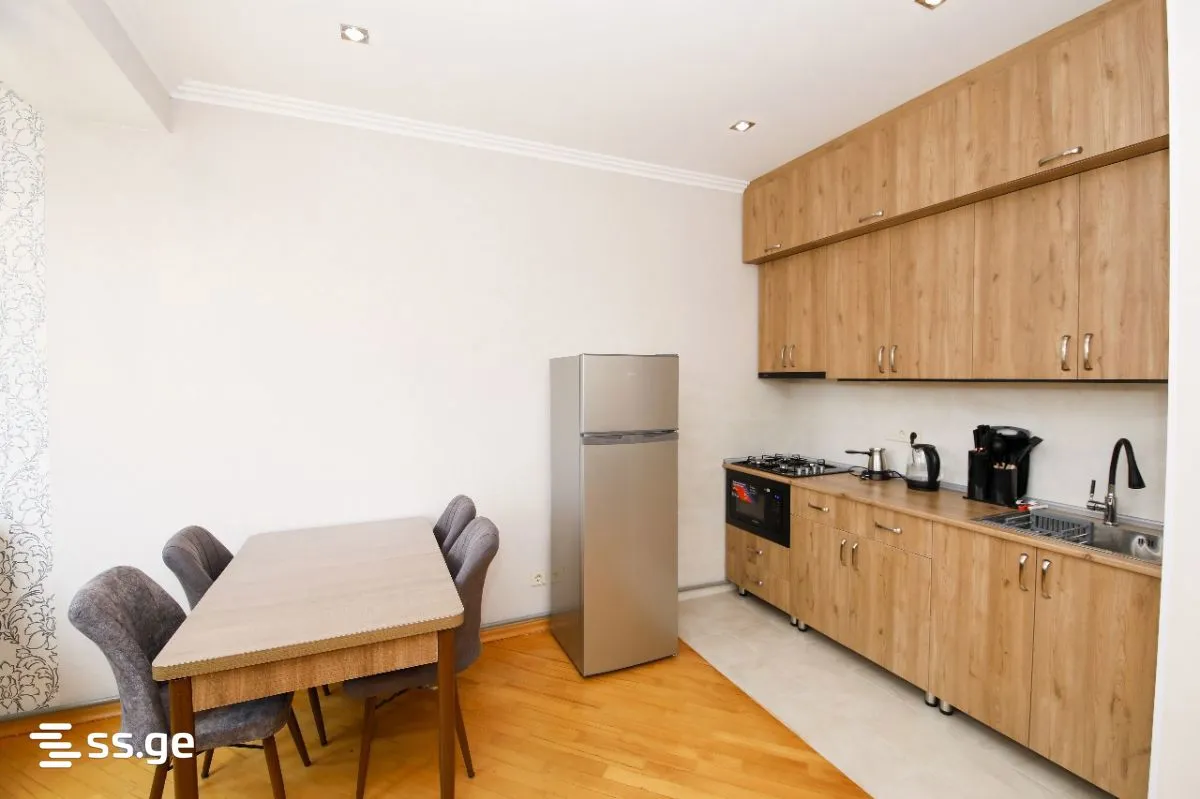 2 room Flat For Sale. Didi digomi · 5