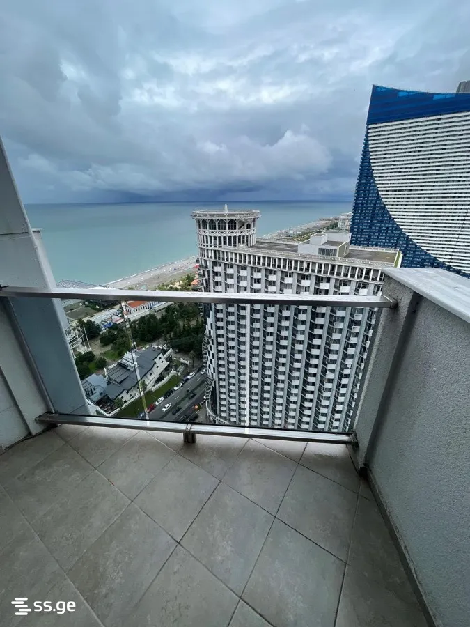 3 room Flat For Sale. Batumi · 2