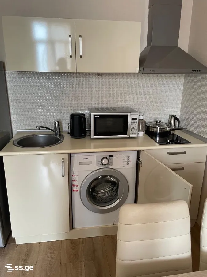 3 room Flat For Sale. Batumi · 10