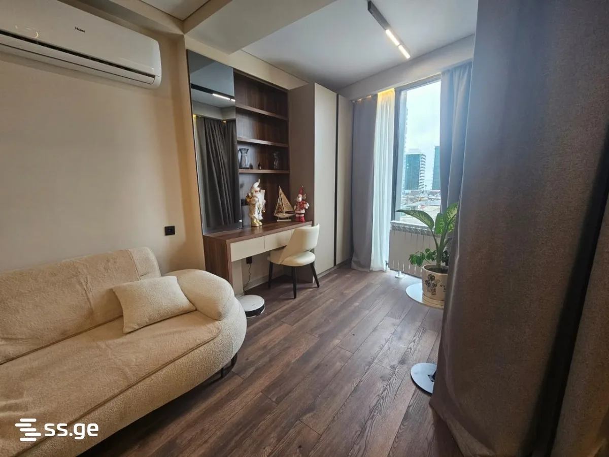 2 room Flat For Sale. Batumi · 1/12