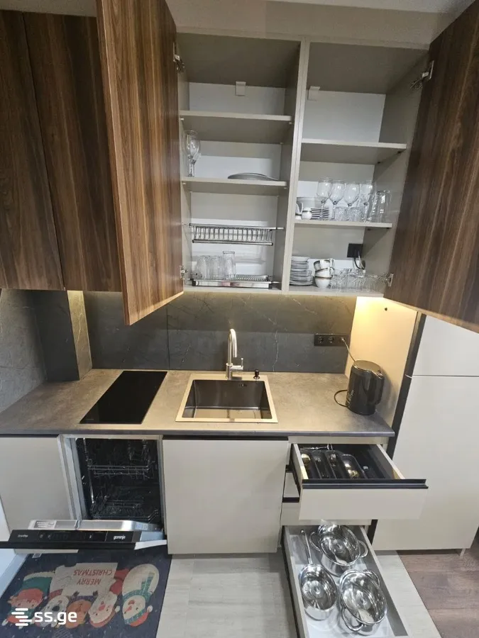 2 room Flat For Sale. Batumi · 9
