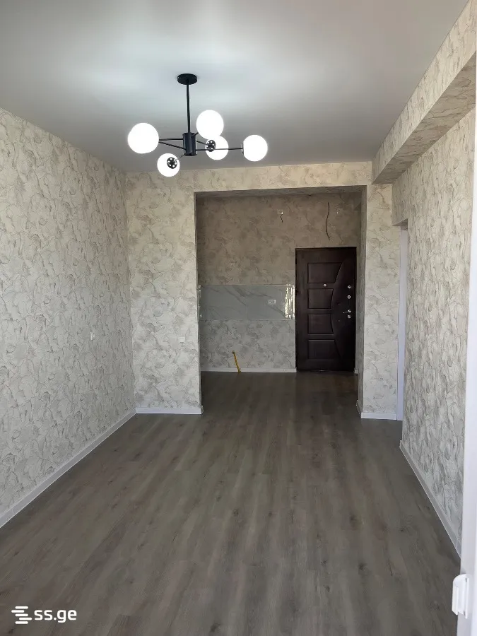 2 room Flat For Sale. Mukhiani · 3
