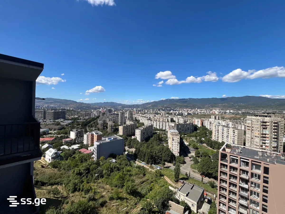 2 room Flat For Sale. Mukhiani · 5