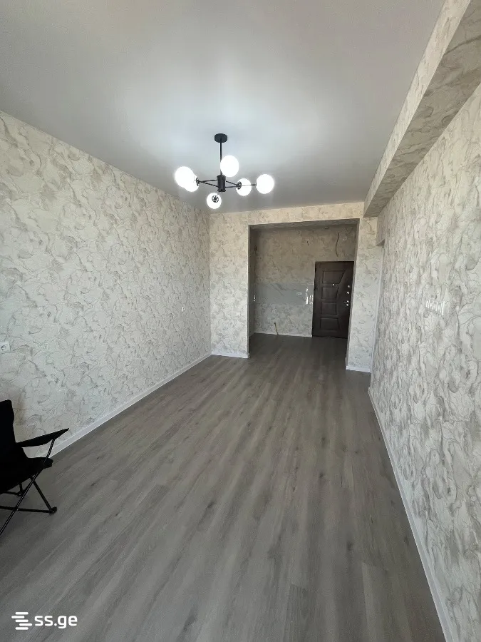 2 room Flat For Sale. Mukhiani · 7