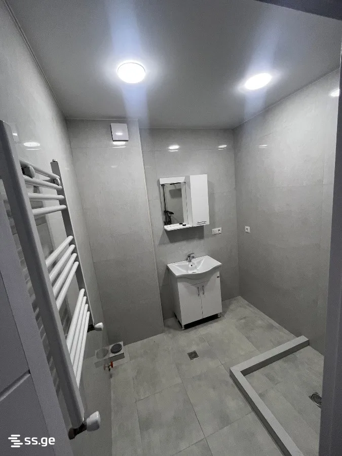 2 room Flat For Sale. Mukhiani · 10/12