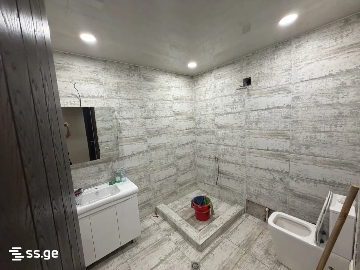 3 room Flat For Sale. Saburtalo · 7/11