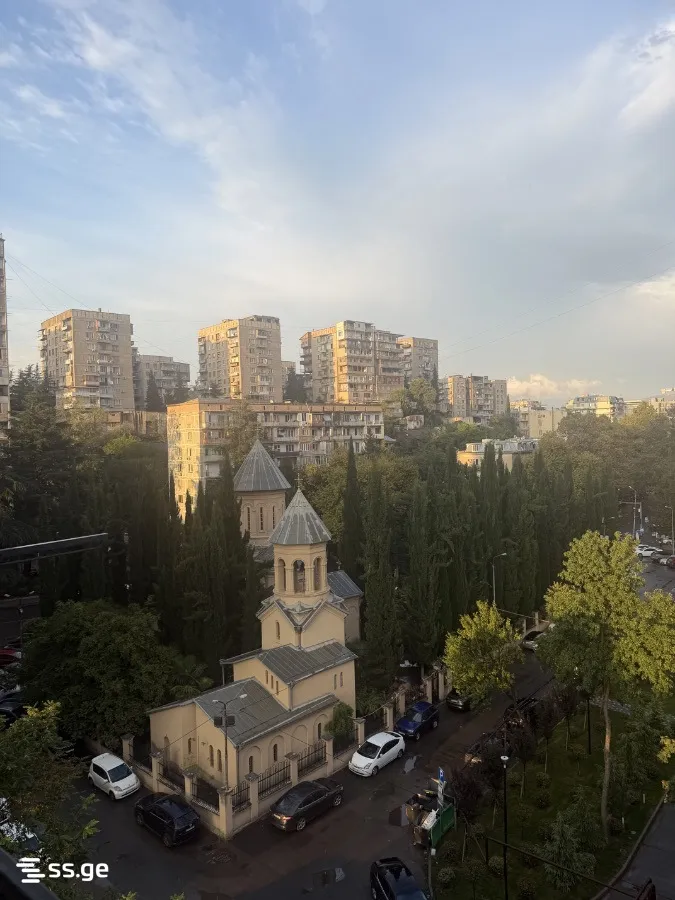 3 room Flat For Sale. Saburtalo · 9