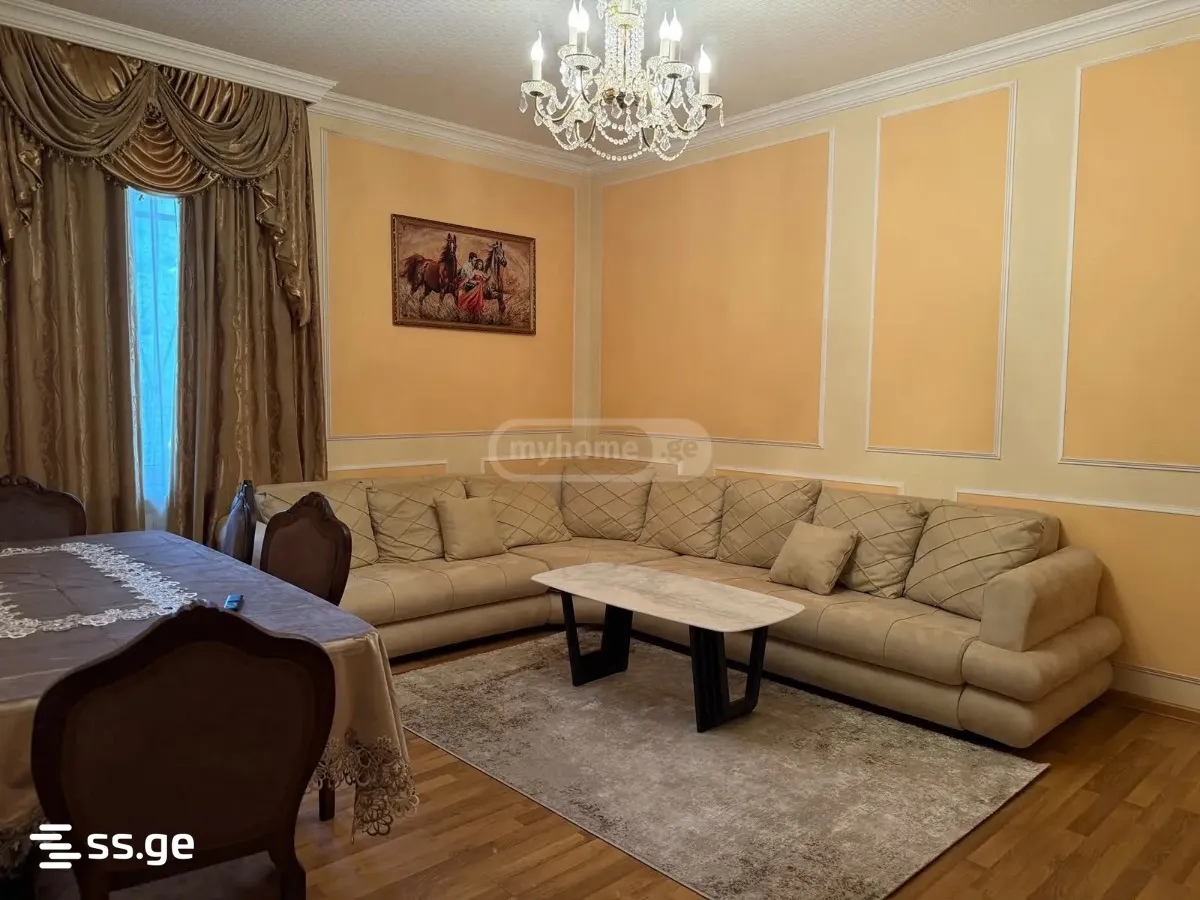 8 room Flat For Sale. Isani · 6