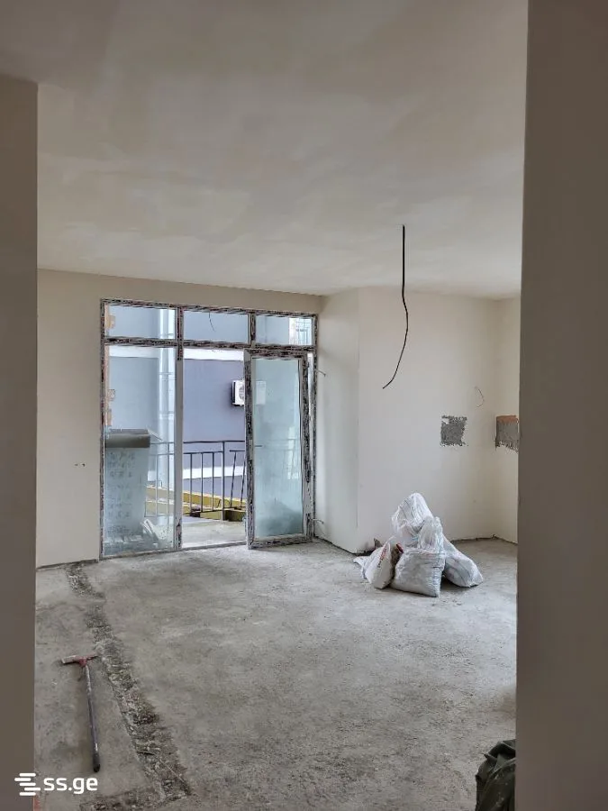 3 room Flat For Sale. Batumi · 5/7