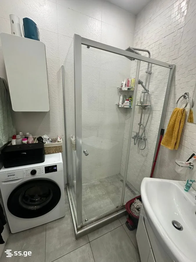 5 room Flat For Sale. Saburtalo · 6/12