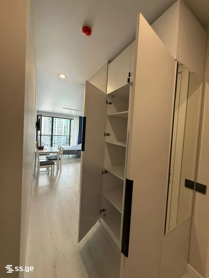 1 room Flat For Sale. Batumi · 4/12
