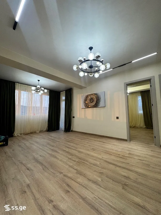 3 room Flat For Sale. Didi digomi · 4