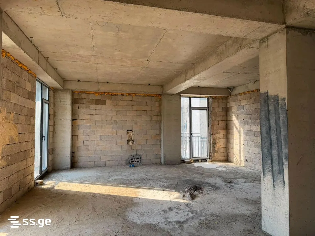4 room Flat For Sale. Saburtalo · 10/12