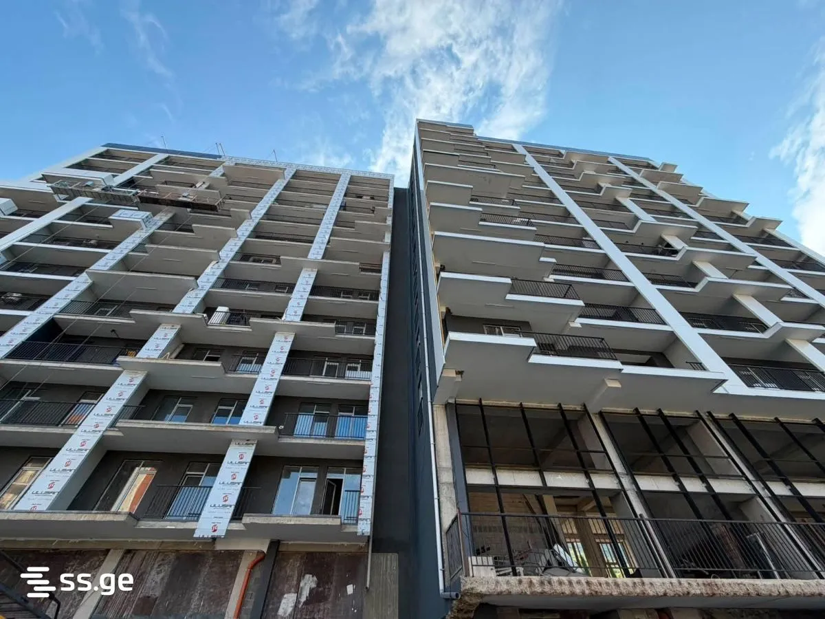 4 room Flat For Sale. Saburtalo · 12