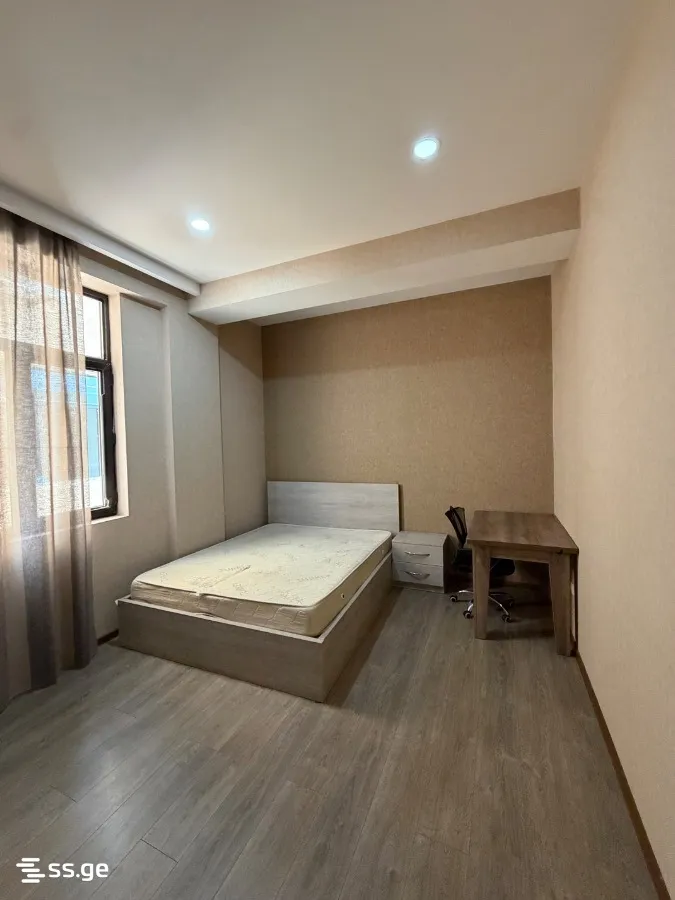3 room Flat For Sale. Digomi · 3