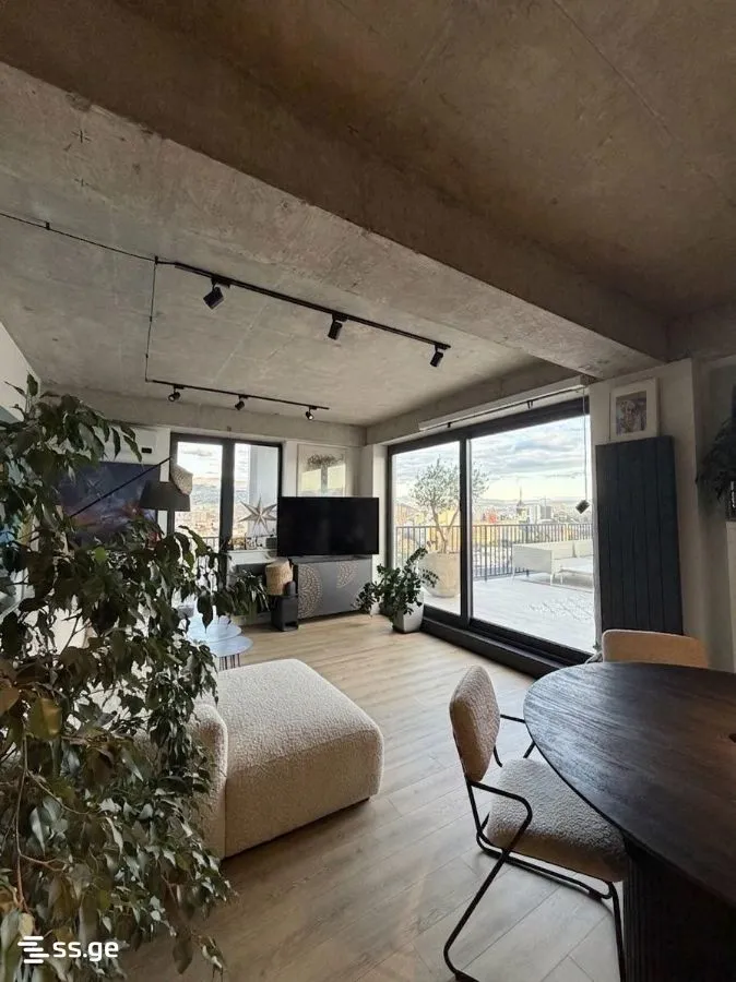 4 room Flat For Sale. Isani · 2
