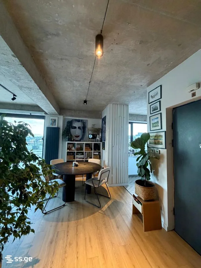 4 room Flat For Sale. Isani · 5/12