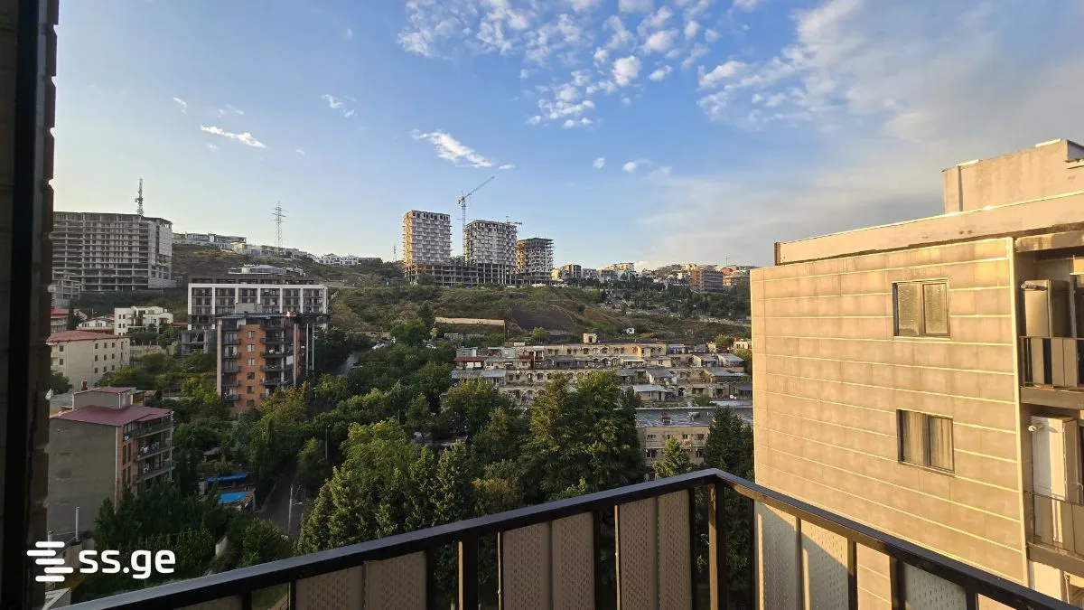 2 room Flat For Sale. Saburtalo · 5/7