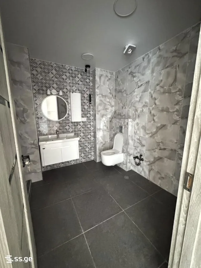2 room Flat For Sale. Didi digomi · 6/7
