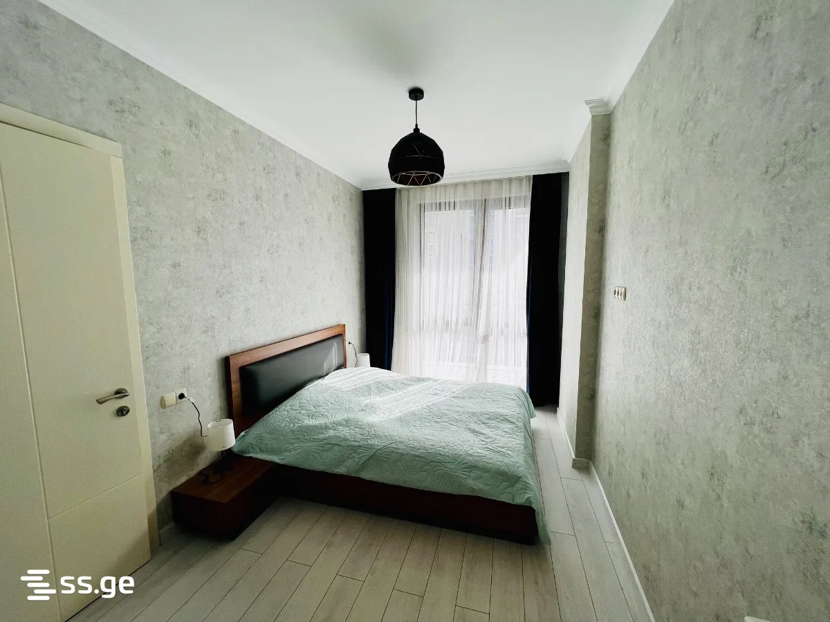 2 room Flat For Sale. Batumi · 4/12