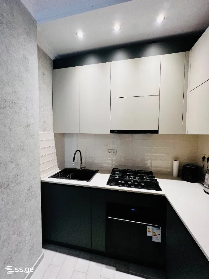 2 room Flat For Sale. Batumi · 7