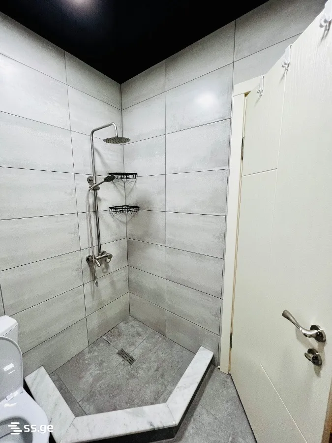 2 room Flat For Sale. Batumi · 9/12