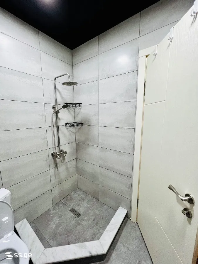 2 room Flat For Sale. Batumi · 9