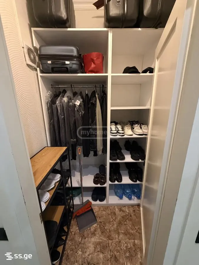 3 room Flat For Sale. Saburtalo · 11