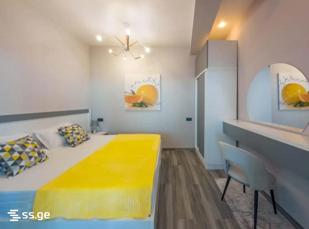3 room Flat For Rent. Batumi · 3/12