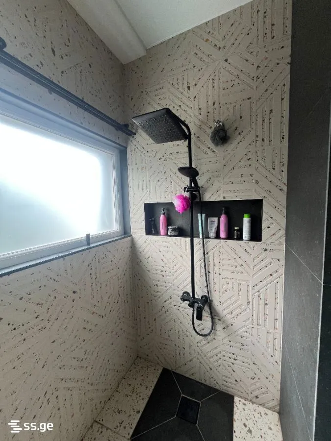 3 room Flat For Rent. Batumi · 11