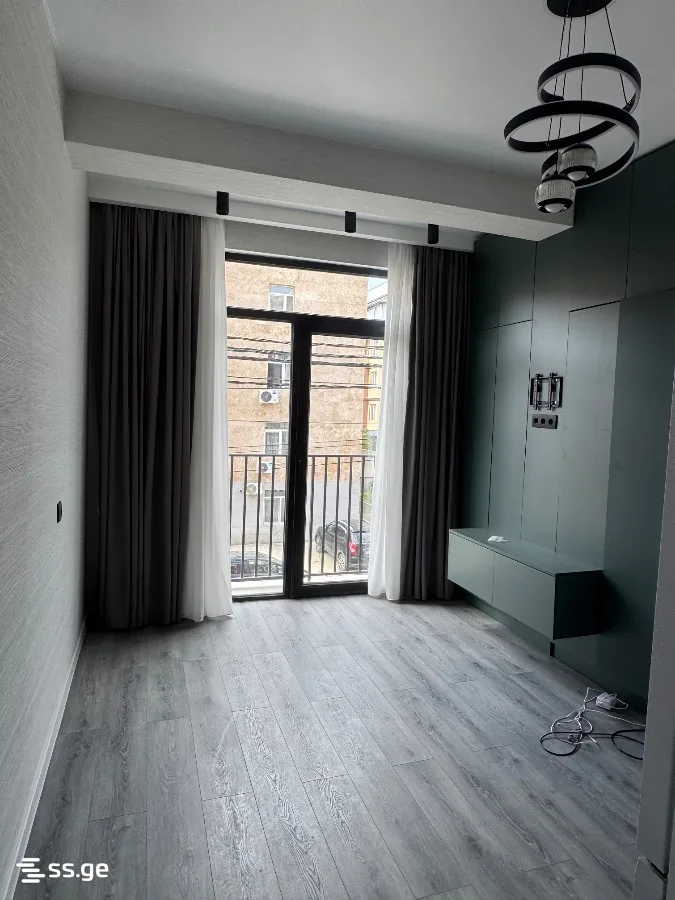 3 room Flat For Rent. Didi digomi · 6/10