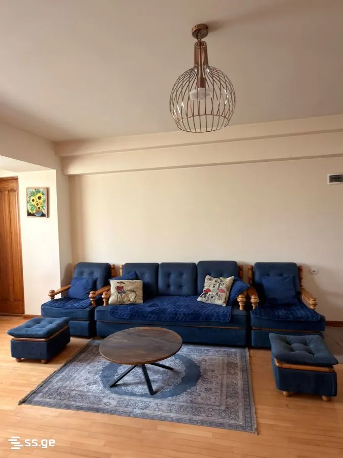 3 room Flat For Rent. Vake · 3/10