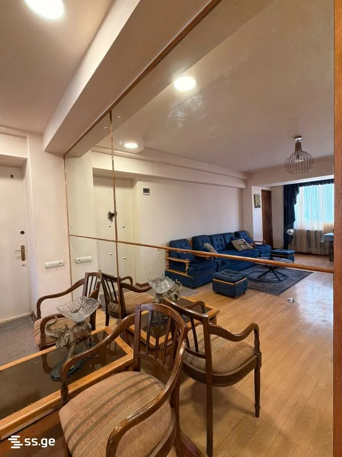 3 room Flat For Rent. Vake · 5/10
