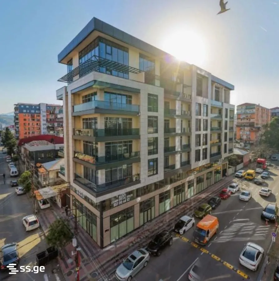 3 room Flat For Sale. Batumi · 5