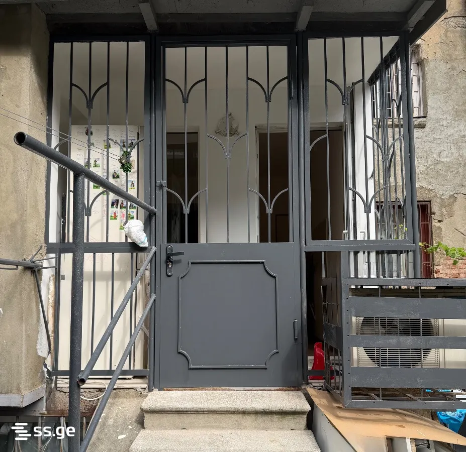 2 room Flat For Sale. Districts of Vazha-Pshavela · 5