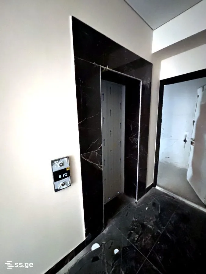 2 room Flat For Sale. Vake · 3/12
