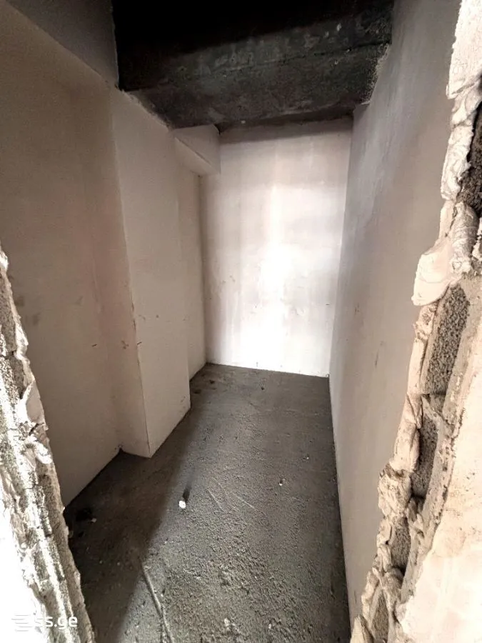 2 room Flat For Sale. Vake · 4