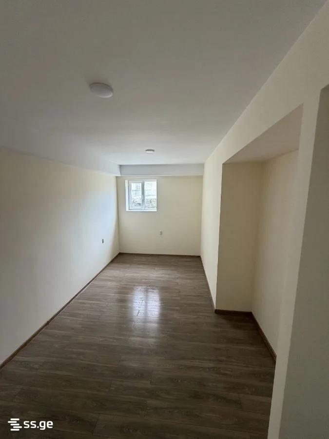 5 room Flat For Sale. Isani · 2/12