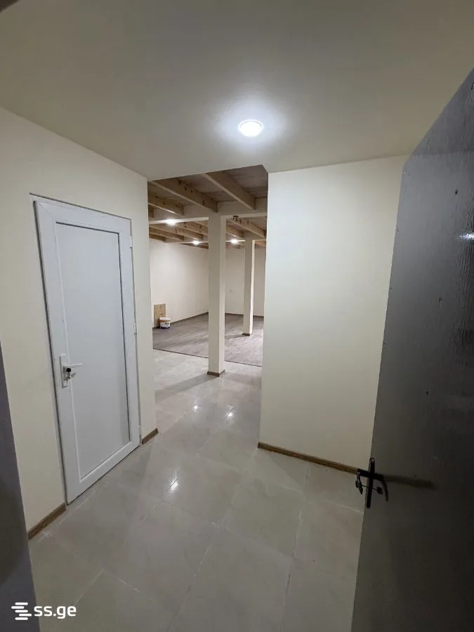 5 room Flat For Sale. Isani · 7/12