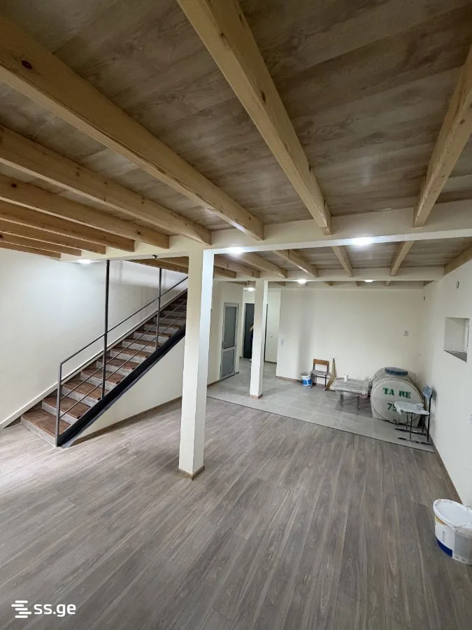 5 room Flat For Sale. Isani · 8/12