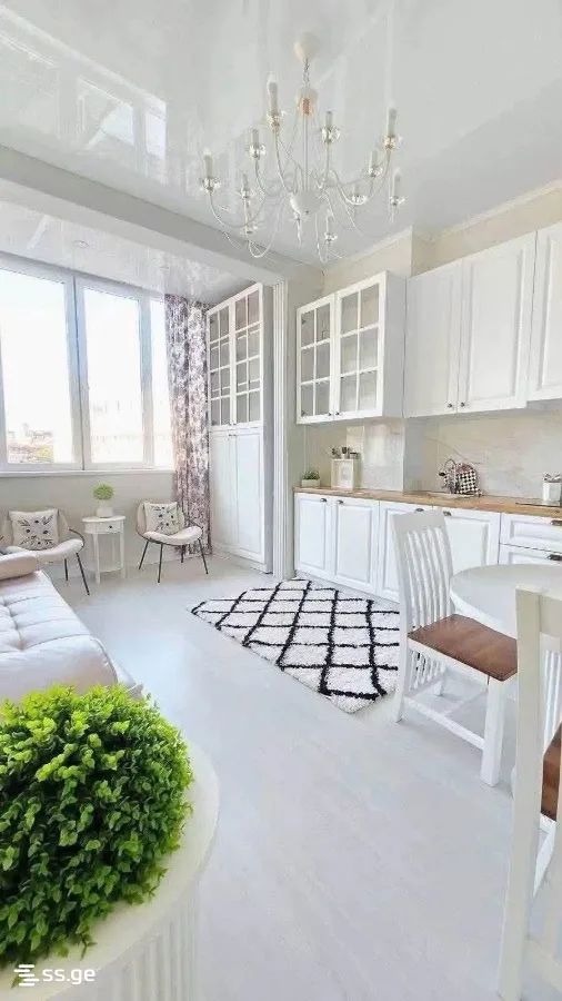 2 room Flat For Sale. Batumi · 5/12