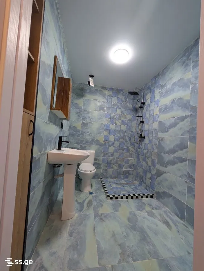 2 room Flat For Sale. Batumi · 6