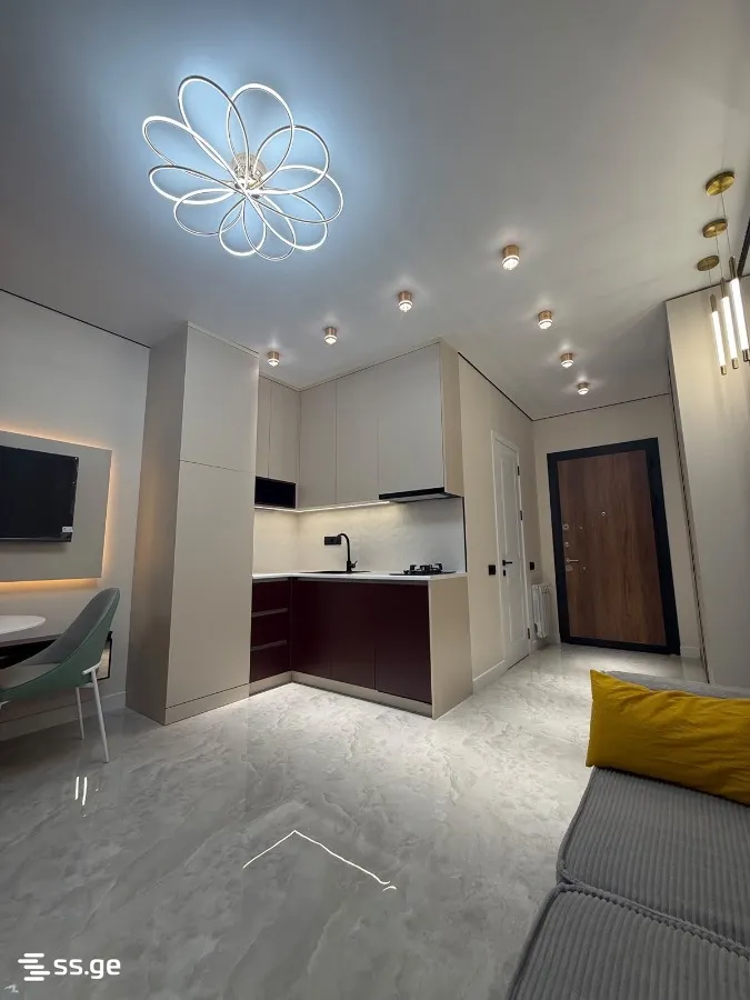 2 room Flat For Sale. Batumi · 6