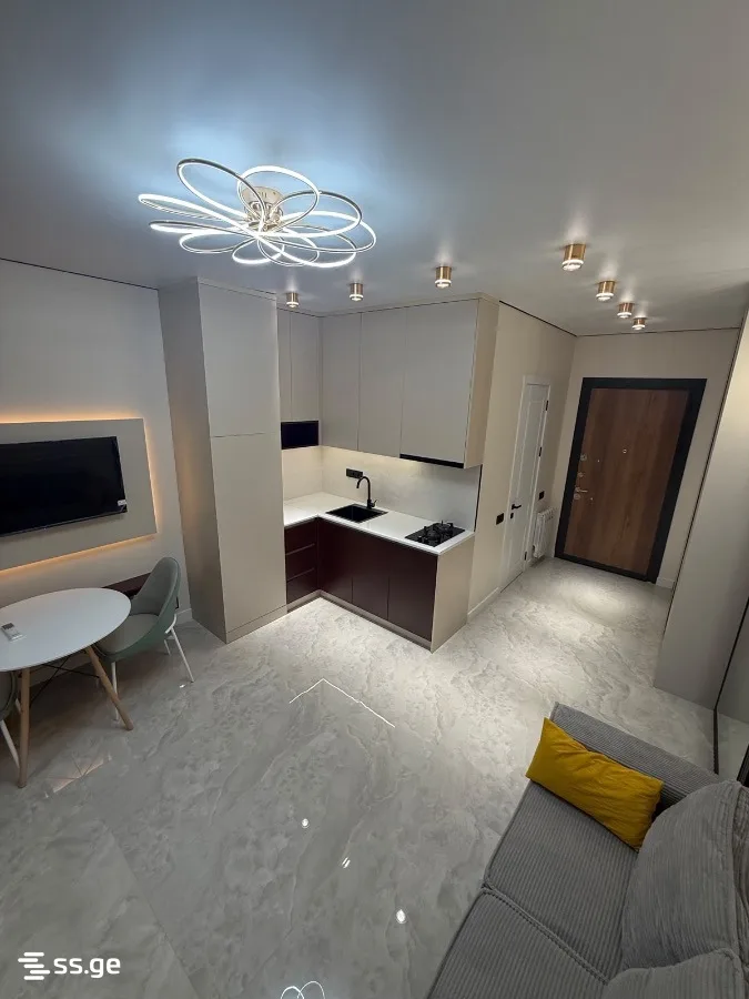 2 room Flat For Sale. Batumi · 7/12