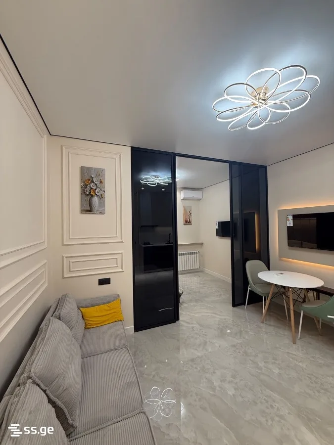 2 room Flat For Sale. Batumi · 9/12