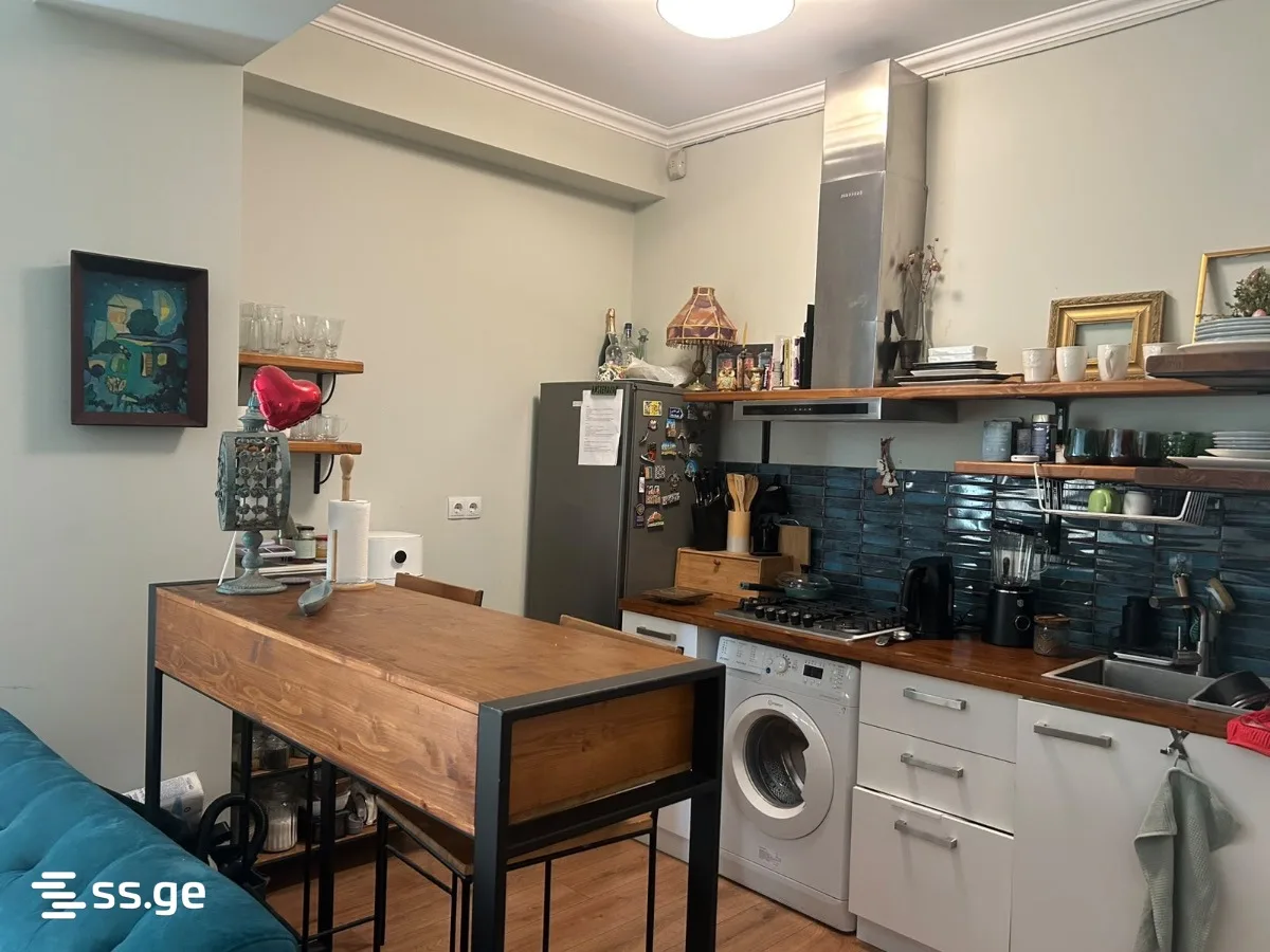 2 room Flat For Sale. Saburtalo · 6/11