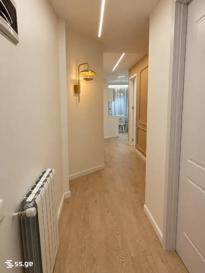 3 room Flat For Sale. Batumi · 2/12
